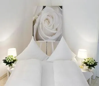 فندق Falkenberg 3*