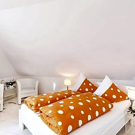 Falkenberg 3* Dusseldorf